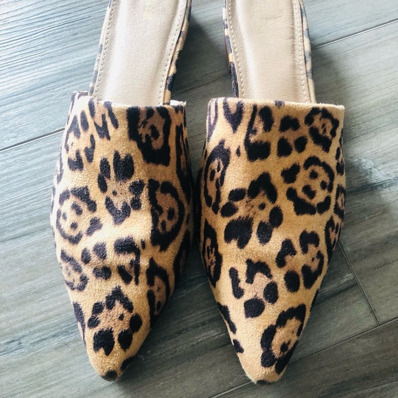 Leopard print slides size 9 - Picture 1 of 4